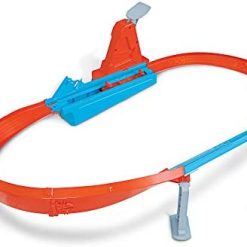 Brand new 🛒 Rapid Raceway Champion Action Hot Wheels Championship Track Speed Boost Oval Track Ages 4 And Older 🧨 -Slot Cars toys Sales Shop 41i9e7RMwL. AC